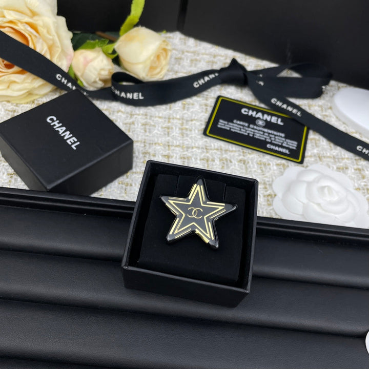 High-end five-pointed star brooch