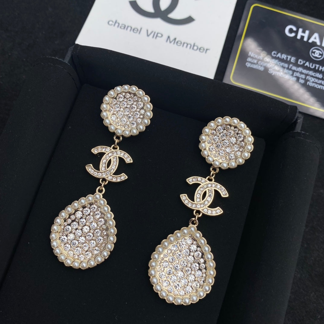 Double c pearl and rhinestone fashion temperament earrings