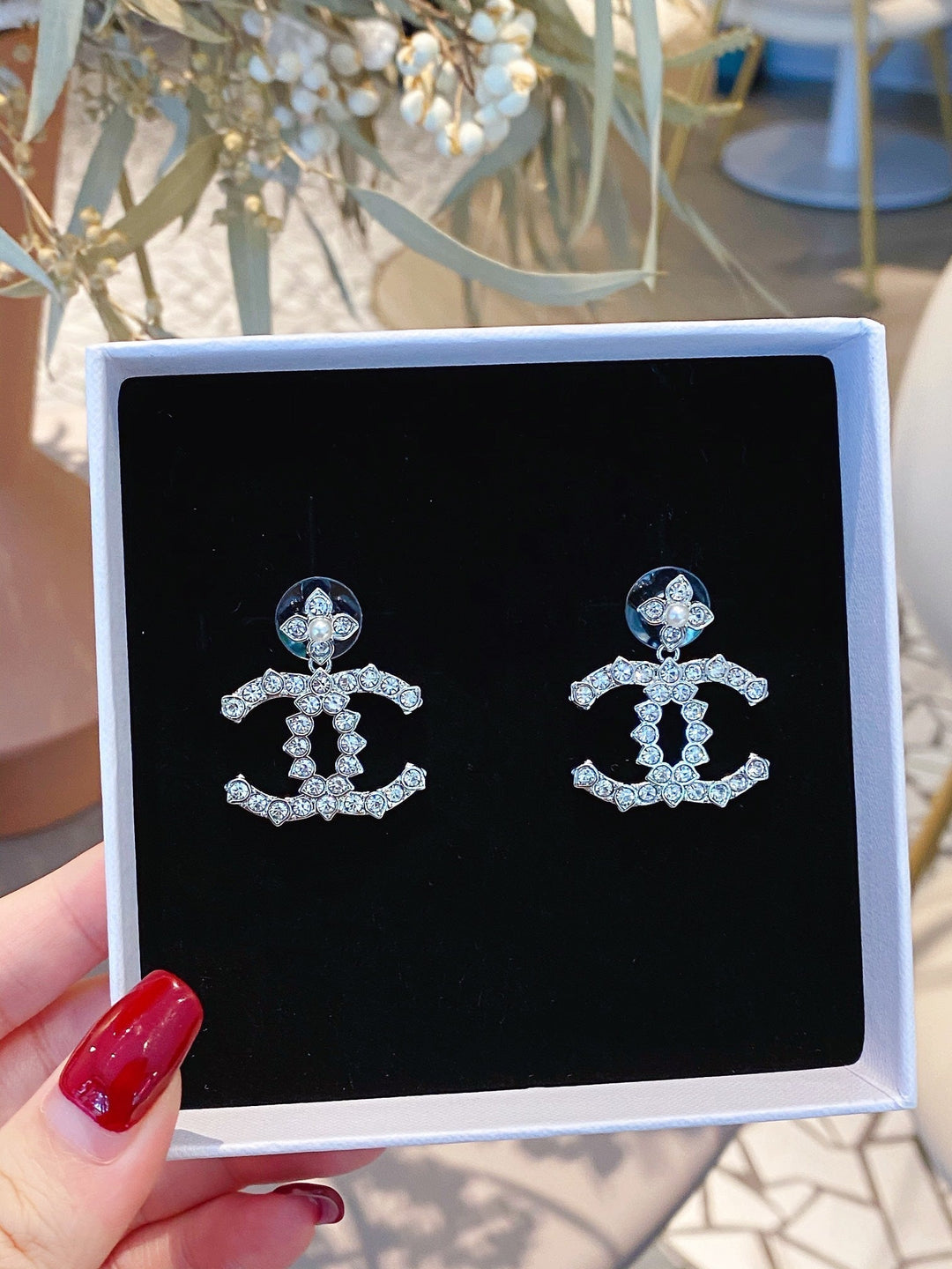 Deluxe double c rhinestone flower earrings