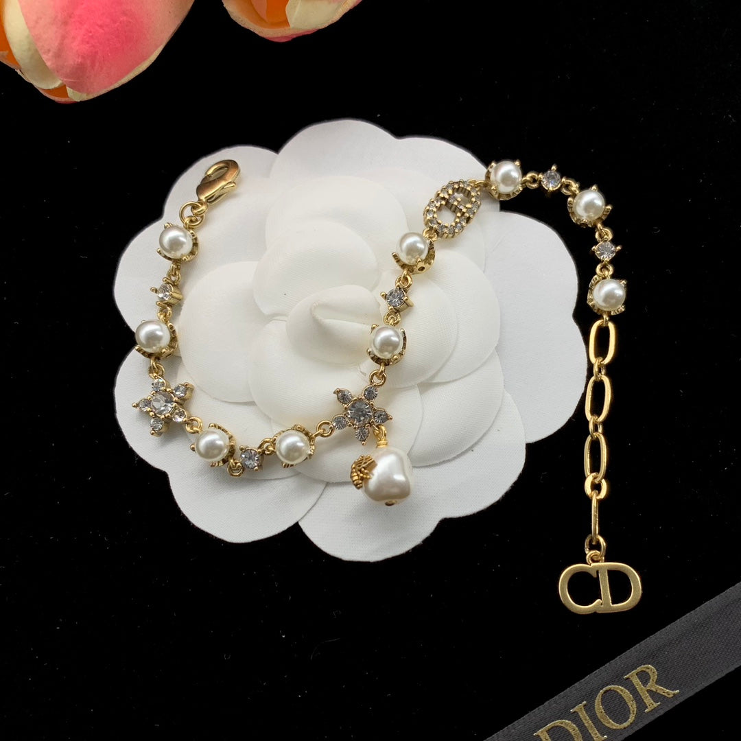 luxury pearl CD bracelet