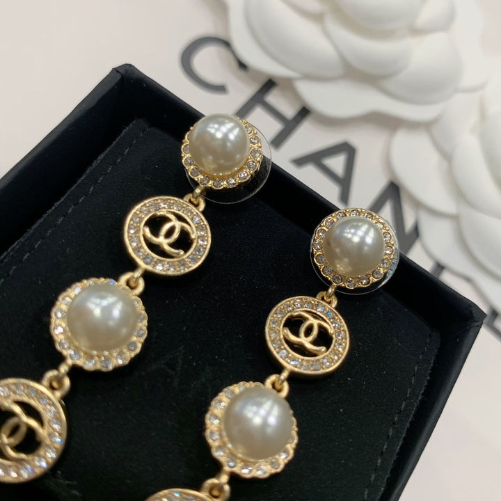 Fashion drop pearl earrings