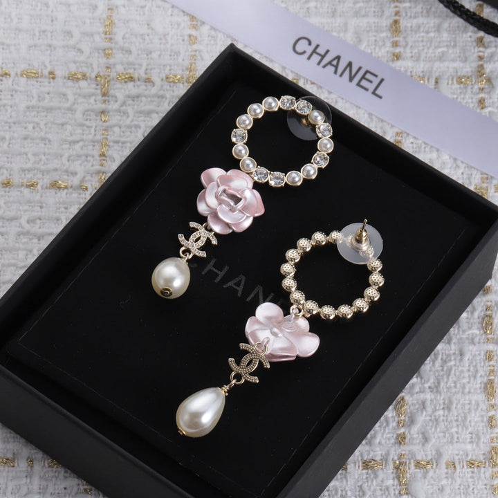 Fashion Double C Small Flower Pearl Earrings