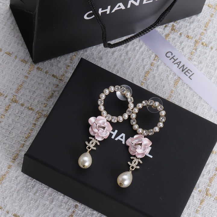 Fashion Double C Small Flower Pearl Earrings