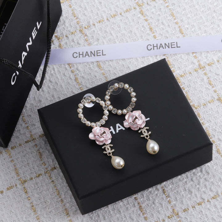 Fashion Double C Small Flower Pearl Earrings