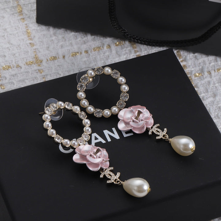 Fashion Double C Small Flower Pearl Earrings