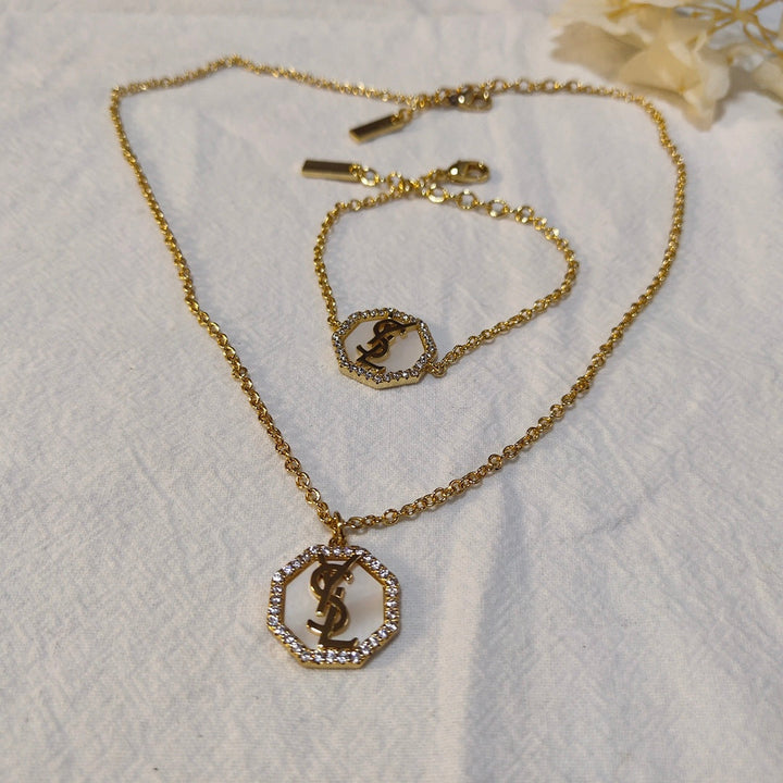 New Fine Diamond Pendant Necklace