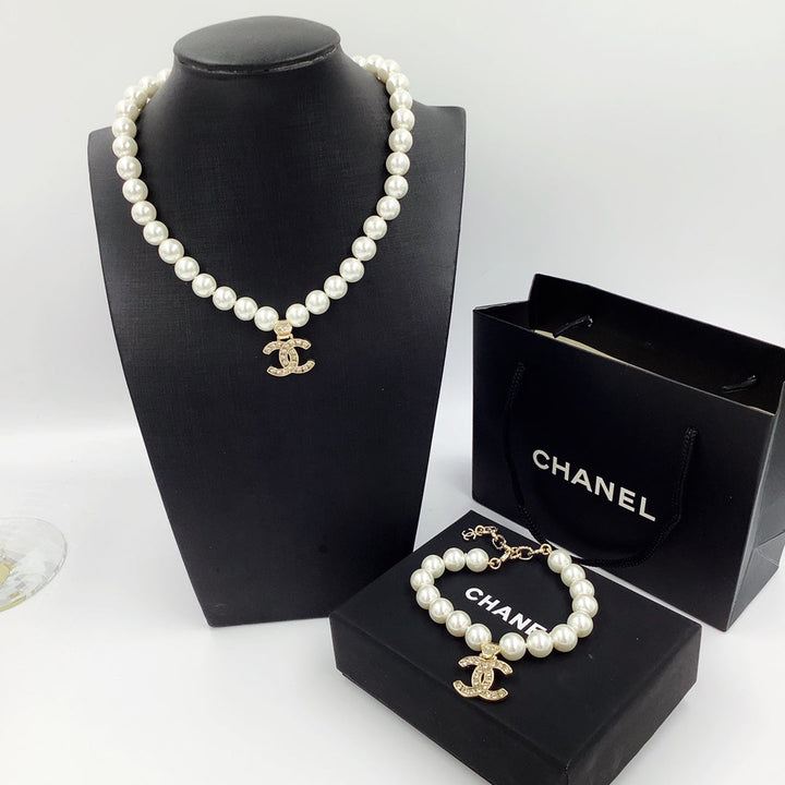 Luxury Double C Pendant Necklace Set