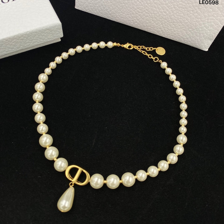 Luxury CD Pearl Necklace