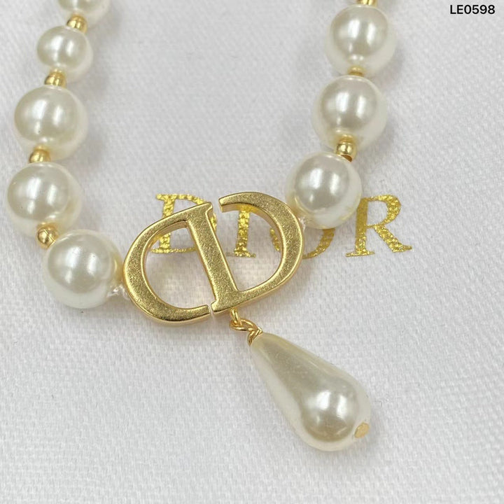 Luxury CD Pearl Necklace