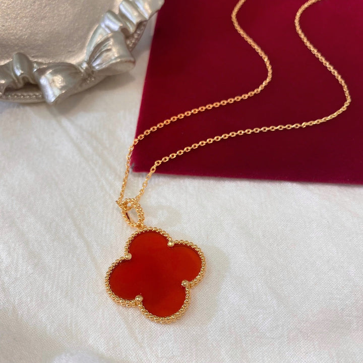 New chalcedony four-leaf clover necklace