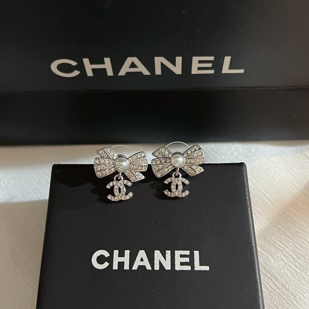 luxury bow pearl earrings