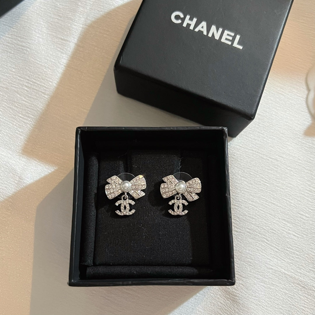 luxury bow pearl earrings