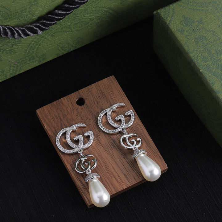 Luxury GG Pearl Dangle Earrings