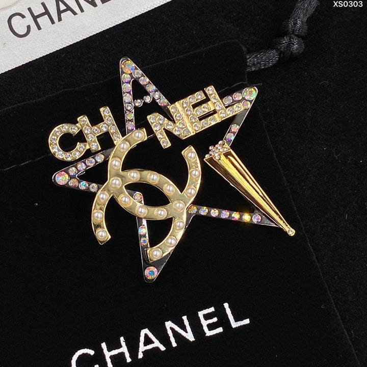 Luxury Five Star Letter Color Brooch