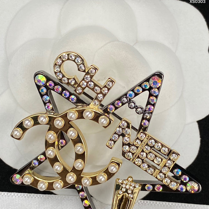 Luxury Five Star Letter Color Brooch