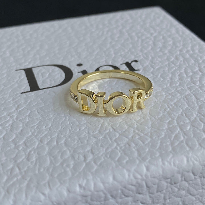 Fashion D family letter ring