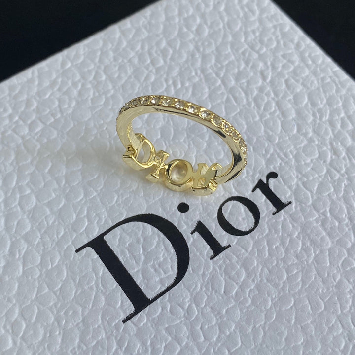 Fashion D family letter ring