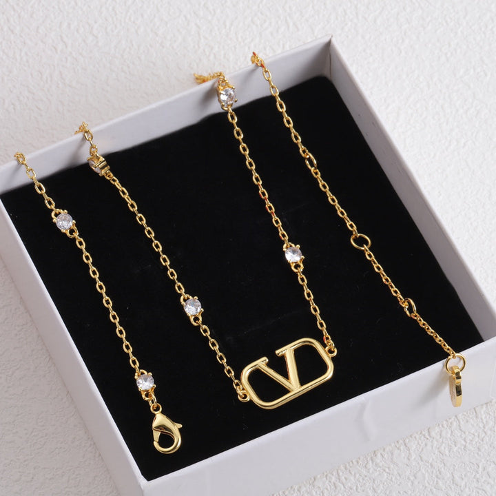 Luxury Simple Brass Sweater Necklace