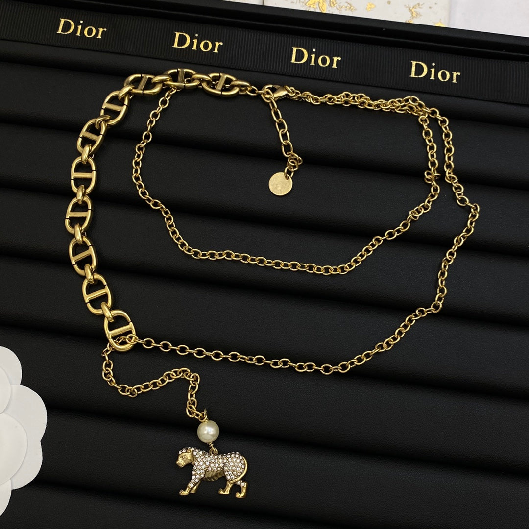 Fashion Irregular Leopard Pendant Necklace