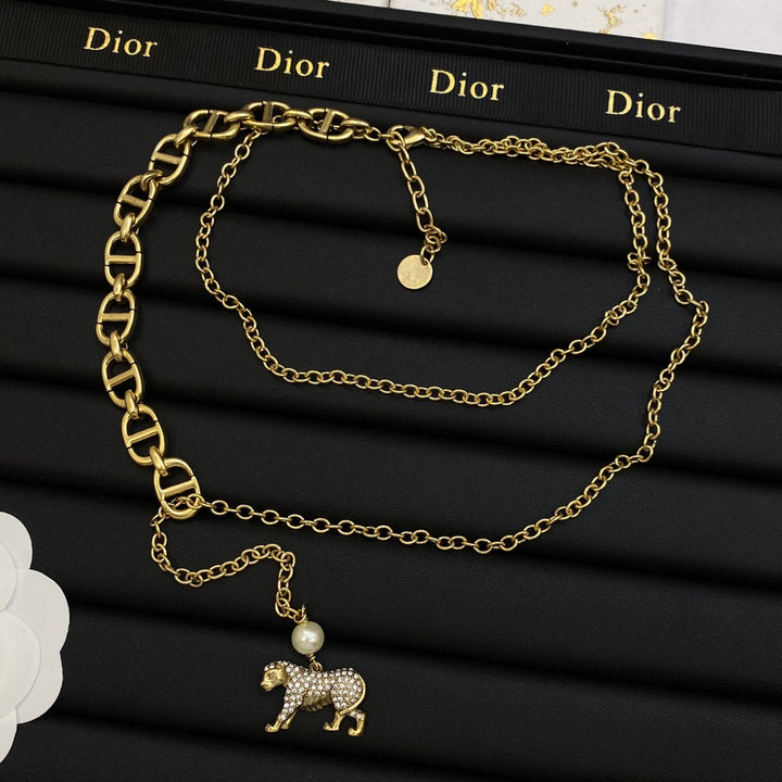 Fashion Irregular Leopard Pendant Necklace