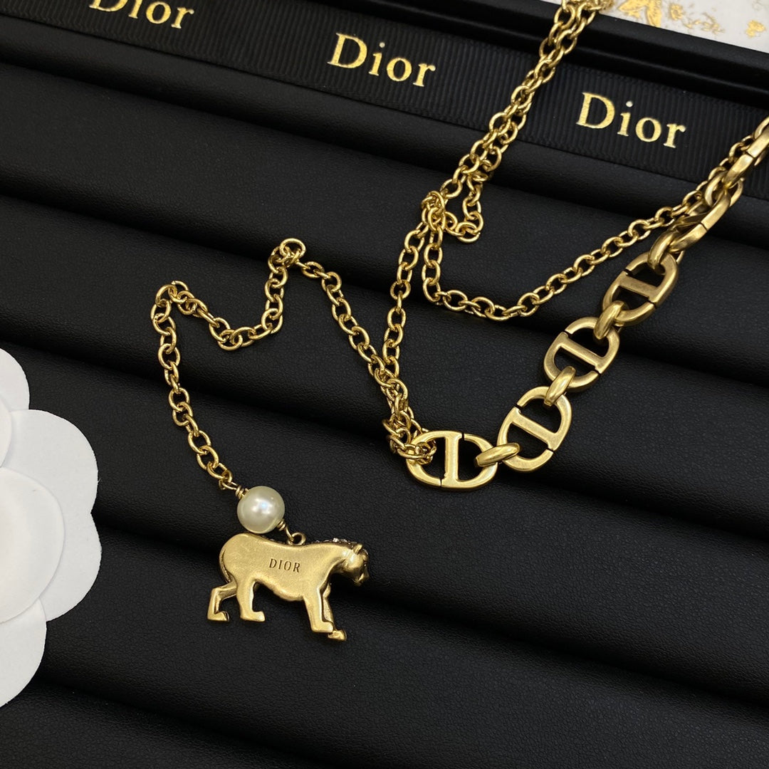 Fashion Irregular Leopard Pendant Necklace