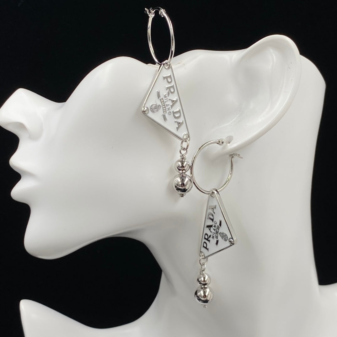 Luxury Triangle Gourd Dangle Earrings