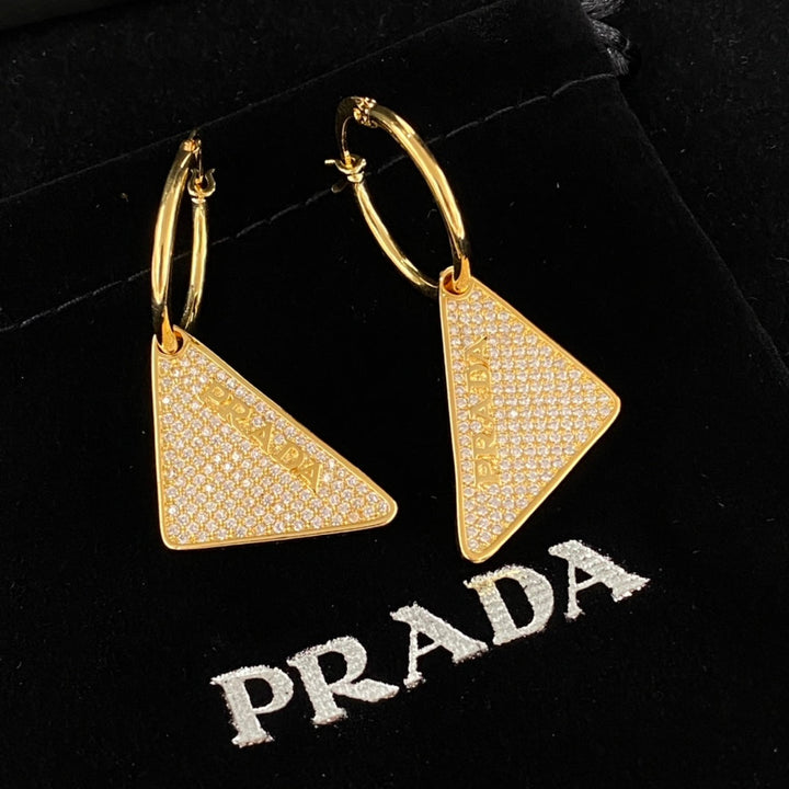 explosive triangle full diamond earrings