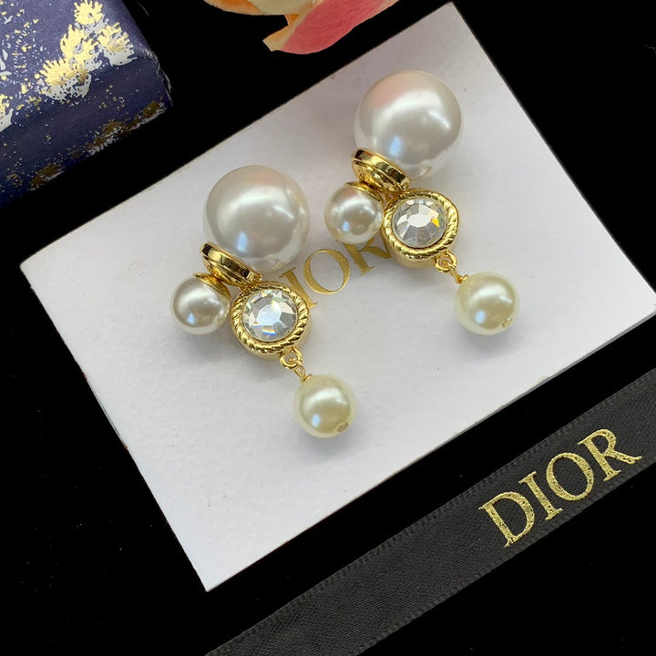 Luxury Eagle Eye Pearl Earrings