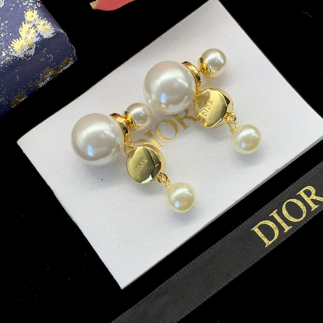 Luxury Eagle Eye Pearl Earrings