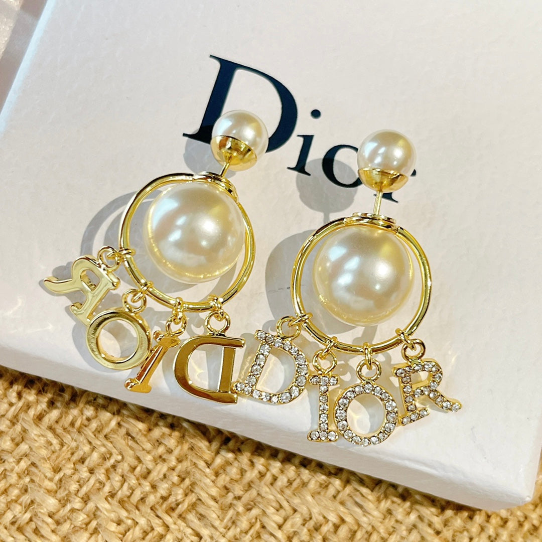 new letters full of diamonds big and small beads earrings