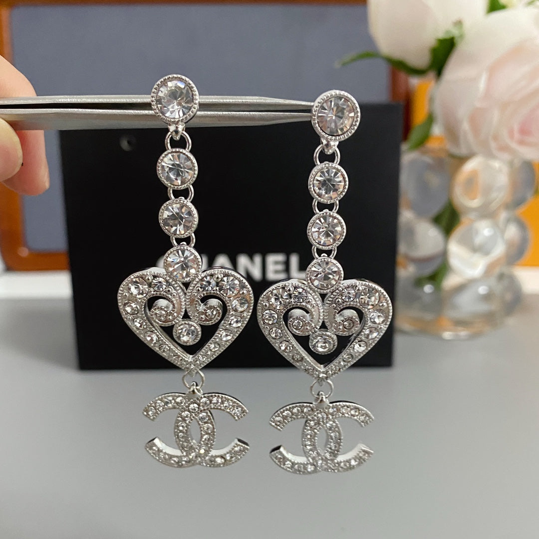 Fashion Heart Shaped Dangle CC Earrings