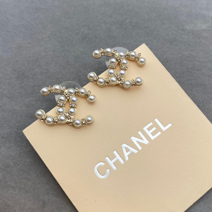 Luxury CC Pearl Earrings