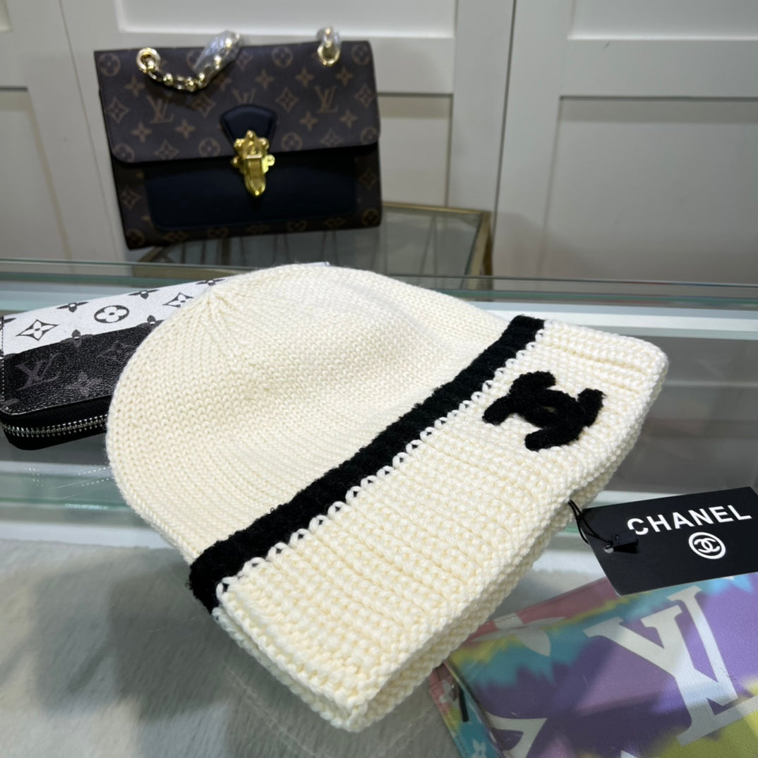 Fashion Retro Double C Knit Hat