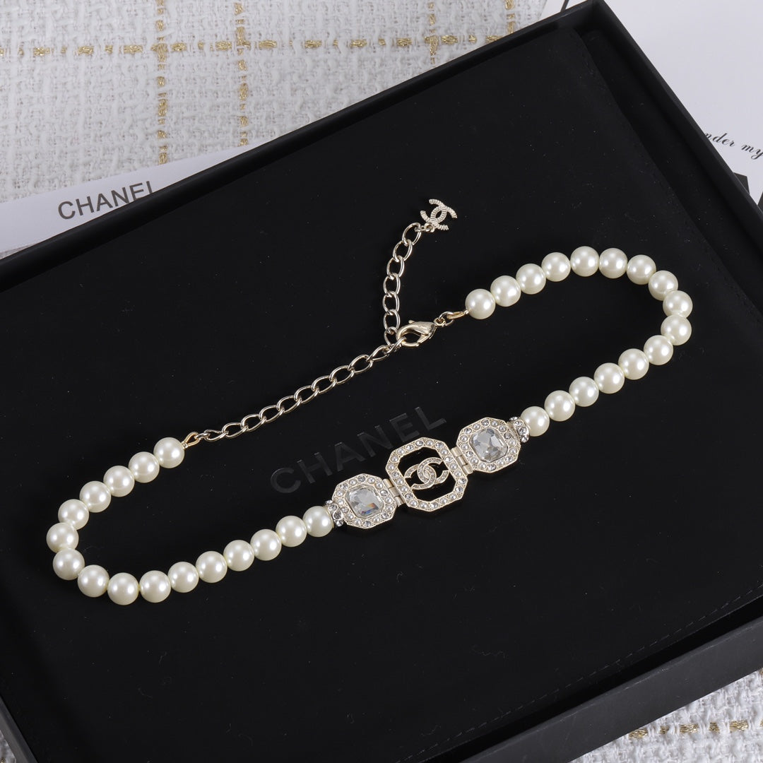 Luxury Crystal Size Pearl Necklace