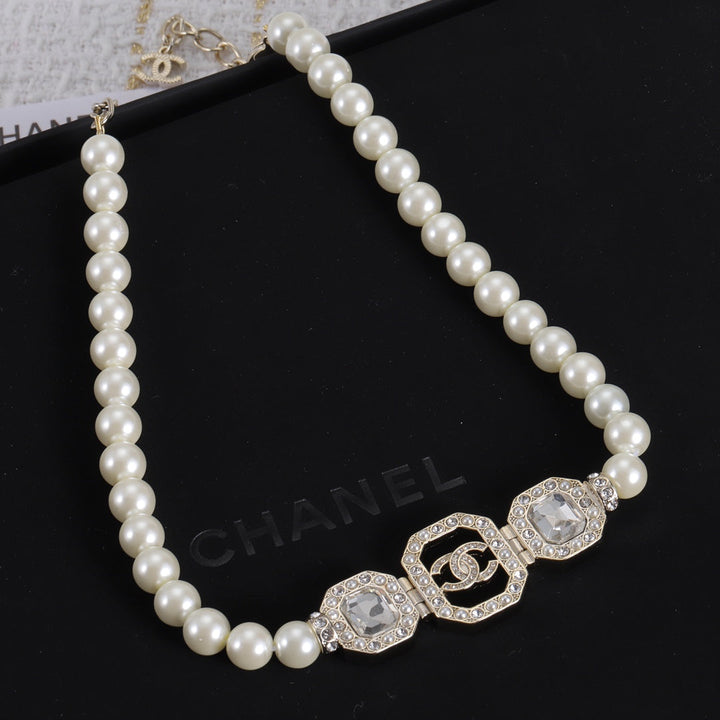 Luxury Crystal Size Pearl Necklace