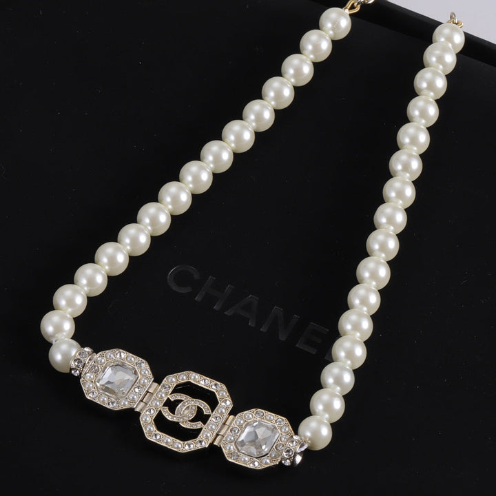 Luxury Crystal Size Pearl Necklace