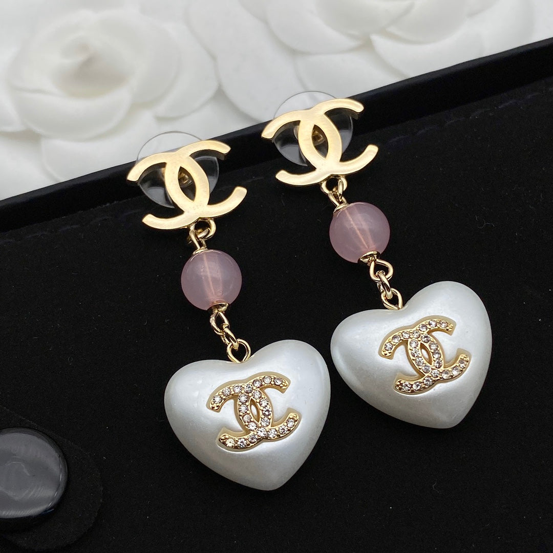 Luxury White Peach Heart Pearl Set